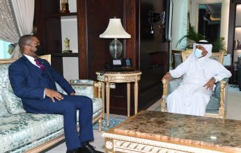 الأمين العام لوزارة الخارجية القطري يجتمع مع سفير هايتي بالدوحة