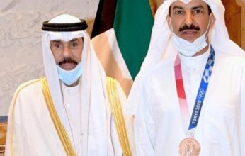 أمير الكويت يبارك للبطل الأوليمبى عبد الله الطرقى