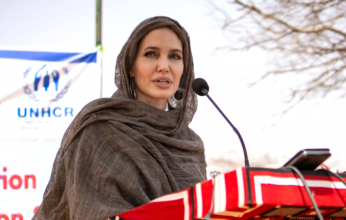 # ترند عالمي.. أنجلينا جولي تنشر رسالة لمعاناة فتاة أفغانية عبر حسابها بإنستقرام