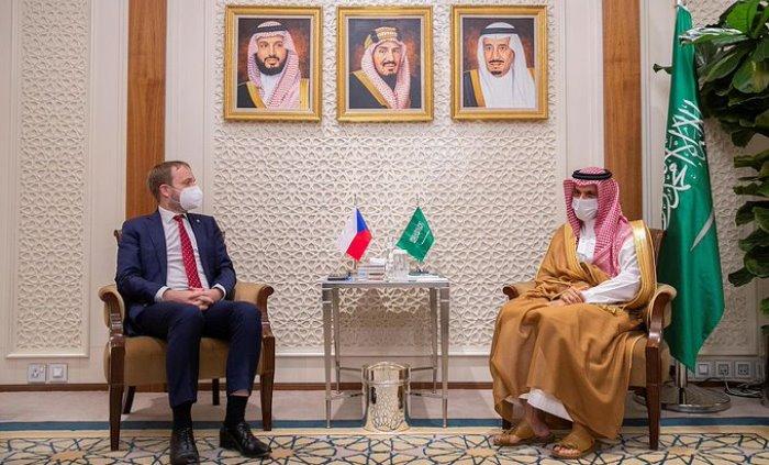وزير الخارجية السعودي يستقبل نظيره التشيكي لبحث التعاون المشترك وزير الخارجية السعودي يستقبل نظيره التشيكي لبحث التعاون المشترك