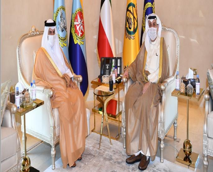 وزير الدفاع الكويتى يجتمع بسفير دولة قطر وزير الدفاع الكويتى يجتمع بسفير دولة قطر