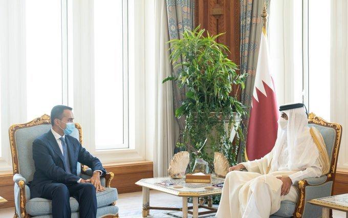 أمير قطر يستقبل وزير الشؤون الخارجية الإيطالي أمير قطر يستقبل وزير الشؤون الخارجية الإيطالي