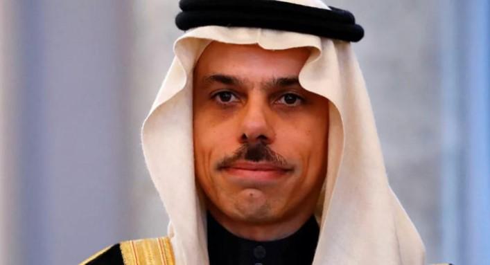 وزير الخارجية السعودي يصل الجزائر في زيارة رسمية وزير الخارجية السعودي يصل الجزائر في زيارة رسمية