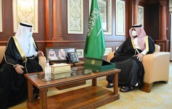 تدشين حملة التوعية بسرطان الثدي بمنطقة جازان