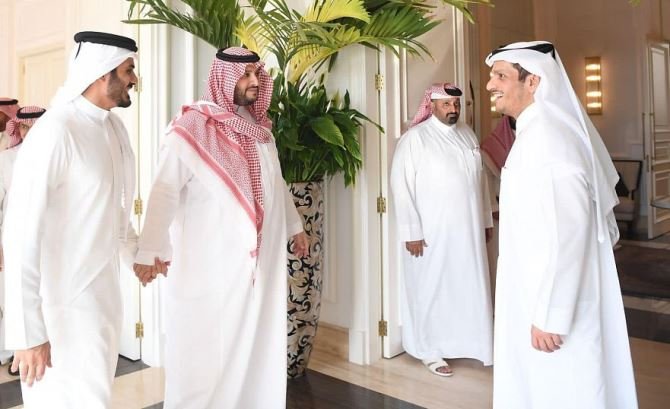 وزير خارجية قطر يلتقي الأمير تركي بن محمد بن فهد وزير خارجية قطر يلتقي الأمير تركي بن محمد بن فهد