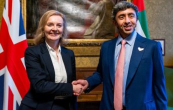 وزير خارجية الإمارات يلتقي نظيرته البريطانية في لندن