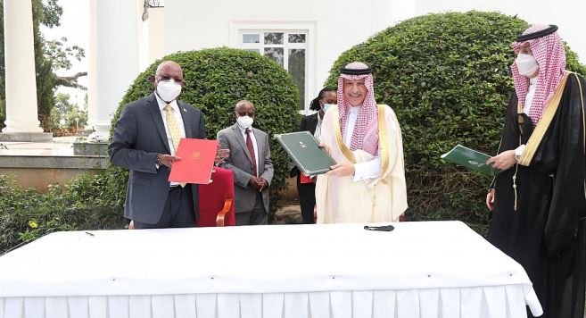 رئيس جمهورية أوغندا يلتقي وزير الدولة لشؤون الدول الأفريقية رئيس جمهورية أوغندا يلتقي وزير الدولة لشؤون الدول الأفريقية