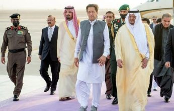 وصول رئيس وزراء باكستان الرياض للمشاركة في قمة مبادرة الشرق الأوسط الأخضر