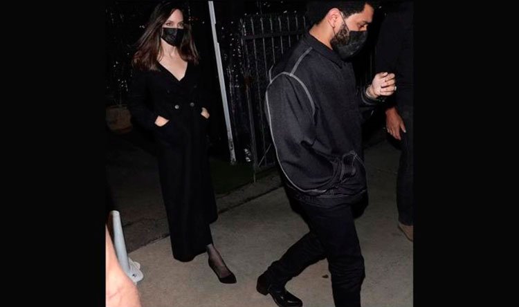 إنجلينا جولي والمغني ذا ويكند