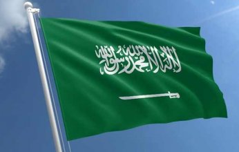 وزارة الشؤون الإسلامية تطلق مبادرة لتوزيع الورود والمضلات وعبوات المياه المبردة على ضيوف الرحمن بالمدينة المنورة