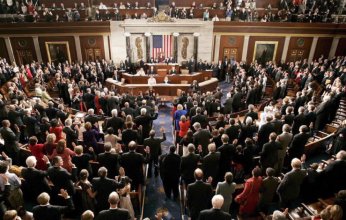 الكونغرس الأميركي يقترب من اتفاق لتجنب أزمة سداد الديون