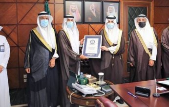 أمير الشرقية يلتقي رئيس جمعية "ارتقاء" بمناسبة حصولهم على شهادة غينيس