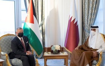 أمير قطر وملك الأردن يعقدان جلسة مباحثات رسمية بالديوان الأميري