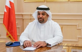 وزير مالية البحرين يؤكد على أهمية تبادل التجارب والخبرات في مختلف القطاعات