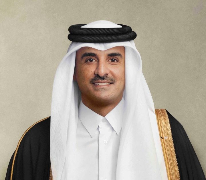 أمير قطر يصدر قراراً أميرياً بتعيين أعضاء في مجلس الشورى أمير قطر يصدر قراراً أميرياً بتعيين أعضاء في مجلس الشورى