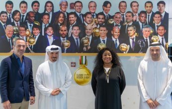 أمين عام الفيفا ونجم الكرة الفرنسية السابق يتفقدان مجلس دبي الرياضي