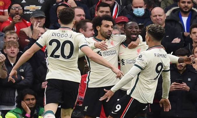 محمد صلاح يضيف الهدف الخامس لـ ليفربول في شباك مانشستر يونايتد محمد صلاح يضيف الهدف الخامس لـ ليفربول في شباك مانشستر يونايتد