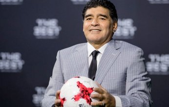 فى الذكرى الأولى لوفاته.. فيفا يكرم مارادونا