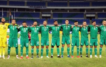 منتخب الجزائر لكرة القدم يتوج بجائزة أفضل منتخب عربي