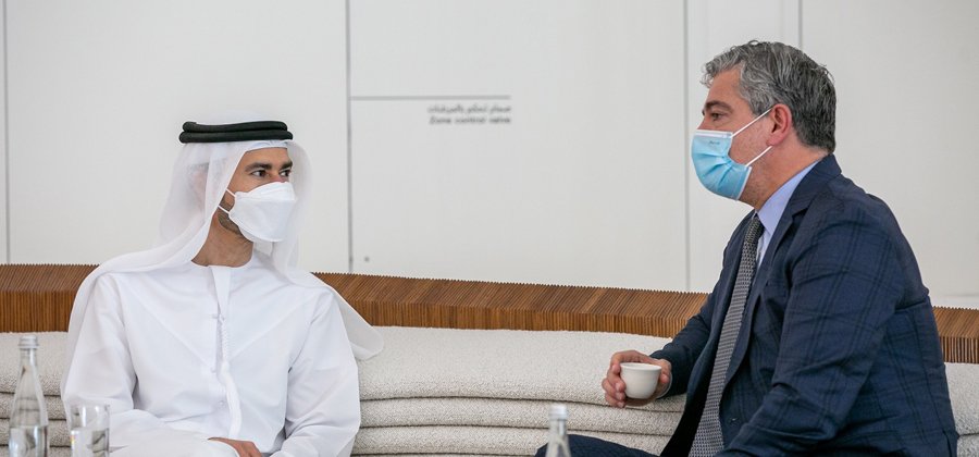  معالي محمد بن هادي الحسيني وزير الدولة للشؤون المالية الإماراتي أمس ماركوس ترويخو رئيس بنك التنمية الجديد لدول البريكس