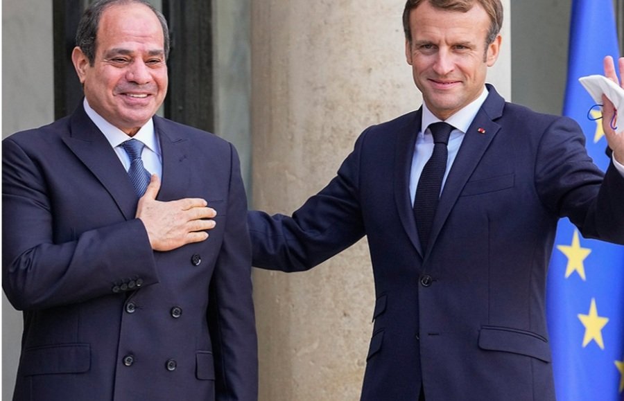 الرئيس السيسي يؤكد عزم الحكومة المصرية على تهيئة الظروف للشركات الفرنسية لزيادة استثماراتها بمصـر الرئيس السيسي يؤكد عزم الحكومة المصرية على تهيئة الظروف للشركات الفرنسية لزيادة استثماراتها بمصـر