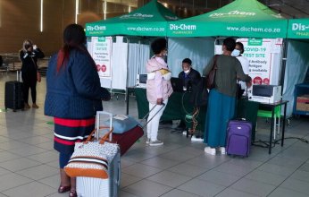 جنوب إفريقيا.. 50 إصابة جديدة بالمتحور الجديد لفيروس كورونا "أوميكرون"