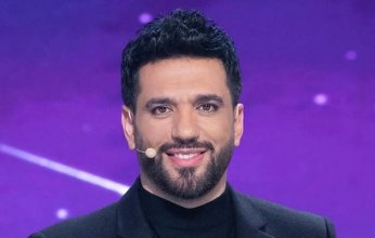 حسن الرداد يوجه رسالة لوالدته ويعلن عودته للعمل بعد عام من وفاتها