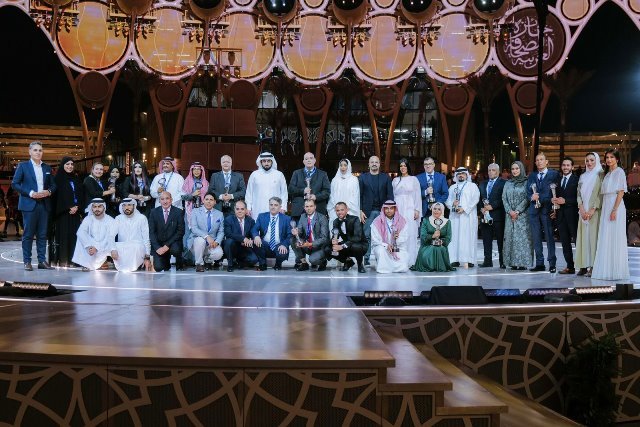 الإمارات.. تكريم الفائزين بـ "جائزة الصحافة العربية 2020 الإمارات.. تكريم الفائزين بـ "جائزة الصحافة العربية 2020