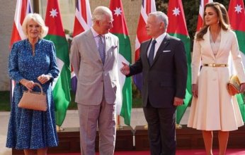 العاهل الأردني والملكة رانيا وولى العهد يلتقون الأمير تشارلز