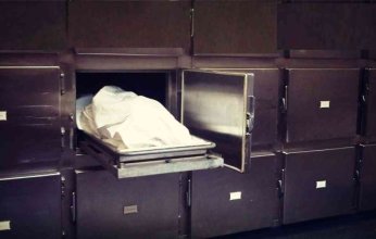 عائد من الموت.. رجلا يمضي ليلة في المشرحة وهو على قيد الحياة