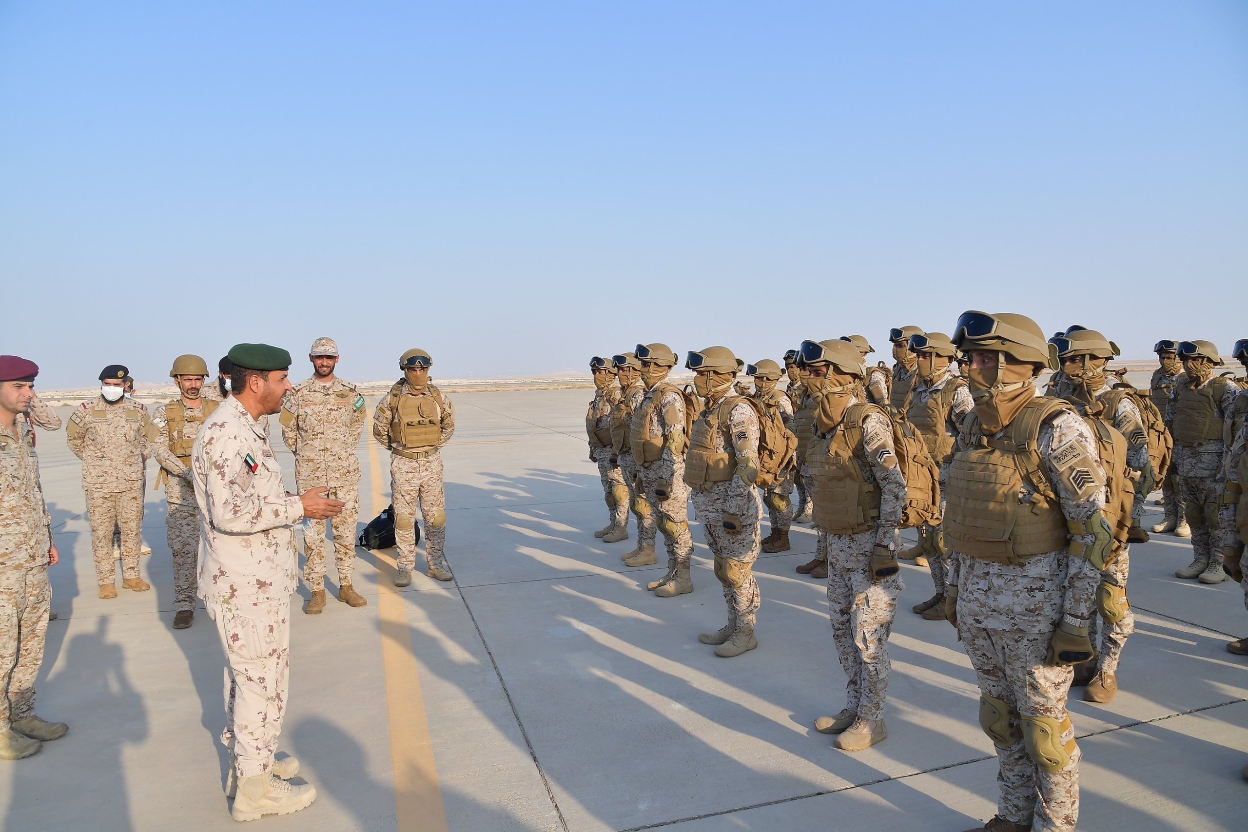 وحدات القوات البرية الملكية السعودية مع القوات البرية الإماراتية