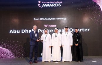 فوز شرطة أبوظبي بجائزة بيئة العمل المستقبلية