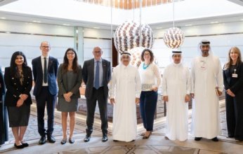 مدير عام "قانونية حكومة دبي" يلتقي وفدا رفيع المستوى من وزارة العدل البريطانية