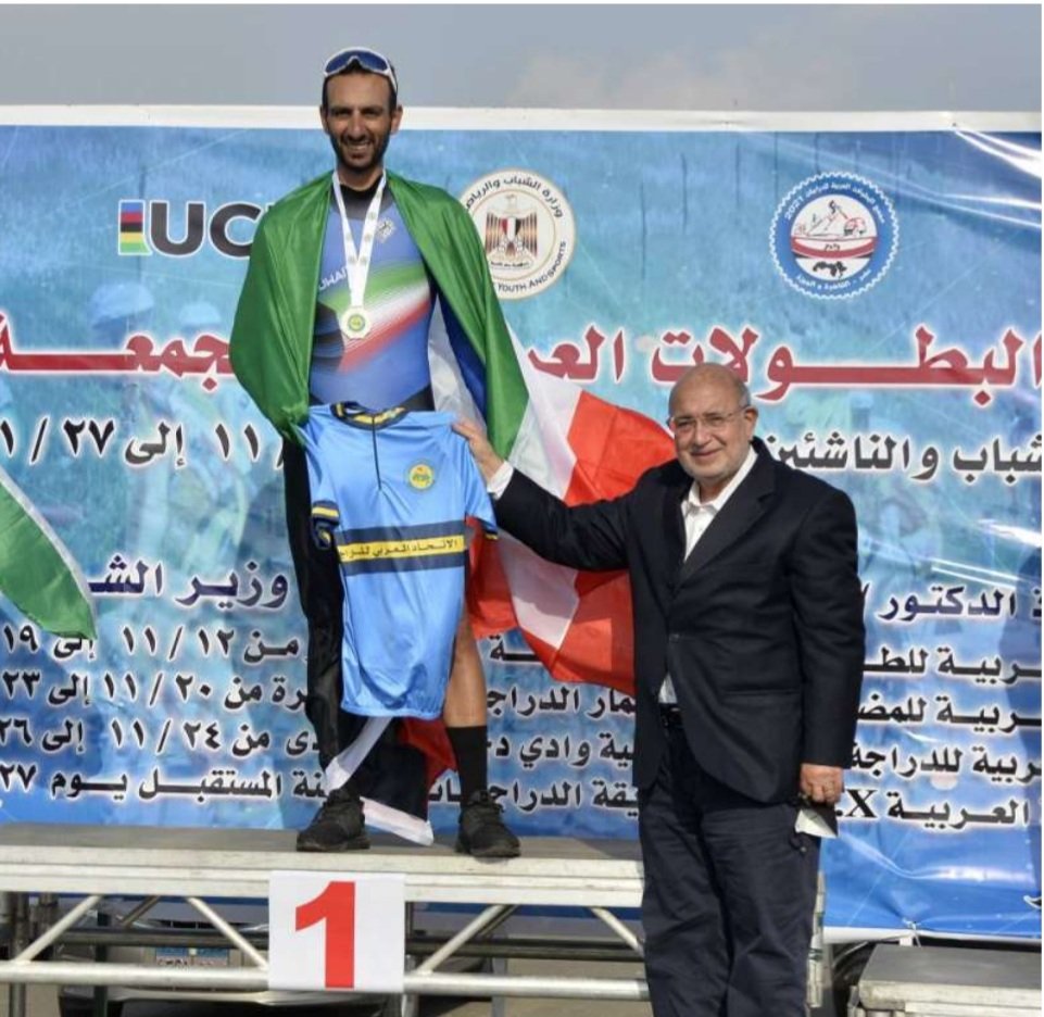 الدراج الكويتي العلي يفوز بذهبية البطولة العربية لفئة الكبار الدراج الكويتي العلي يفوز بذهبية البطولة العربية لفئة الكبار