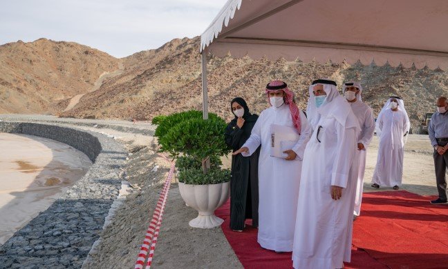 القاسمي يوجه بتوفير العديد من الجلسات في الحدائق المعلقة بمدينة كلباء القاسمي يوجه بتوفير العديد من الجلسات في الحدائق المعلقة بمدينة كلباء