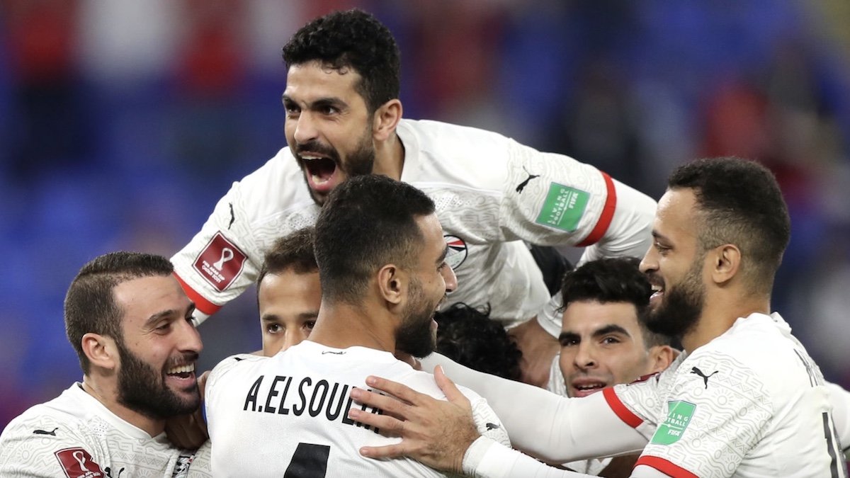 منتخب مصر يهزم السودان بخماسية ويضمن التأهل لربع نهائي كأس العرب منتخب مصر يهزم السودان بخماسية ويضمن التأهل لربع نهائي كأس العرب