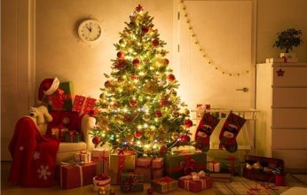 «عادوا من أجل الكريسماس».. نجوم من زمن الفن الجميل يحتفلون بعام 2022