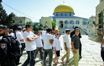 مستوطنون يقتحمون «الأقصى» وسط حماية شرطة الأحتلال الإسرائيلي