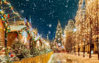 «أغرب احتفالات عيد الميلاد».. شباك العنكبوت وإخفاء المكانس