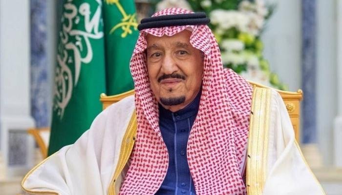 الملك سلمان يتلقى رسالة خطية من أمير دولة قطر الملك سلمان يتلقى رسالة خطية من أمير دولة قطر