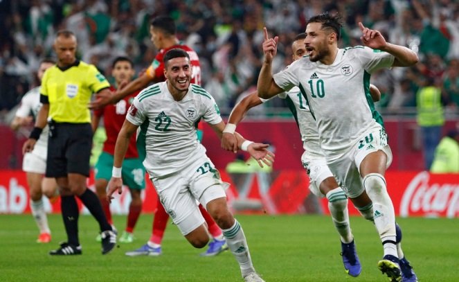 الجزائر تتأهل إلى نصف نهائي كأس العرب بعد الفوز على المغرب بركلات الترجيح الجزائر تتأهل إلى نصف نهائي كأس العرب بعد الفوز على المغرب بركلات الترجيح