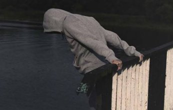 «بي بي سي» تواصل السقوط.. ما حقيقة فبركة تقرير «معدلات الانتحار» في مصر؟