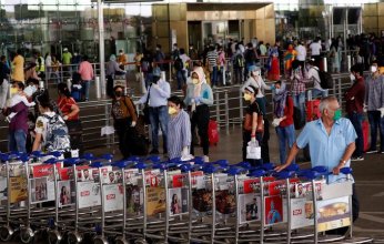 ذهب ليأخذ قيلولة.. عامل هندي يجد نفسه في الإمارات بدلاً من مومباي