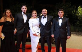 إطلالات جذابة للعائلات الفنية في عام 2021.. من الأجمل؟