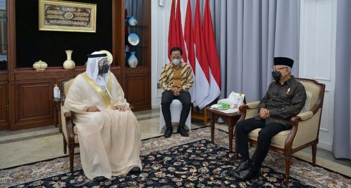 نائب الرئيس الاندونيسي يلتقي أمين عام مجلس حكماء المسلمين نائب الرئيس الاندونيسي يلتقي أمين عام مجلس حكماء المسلمين