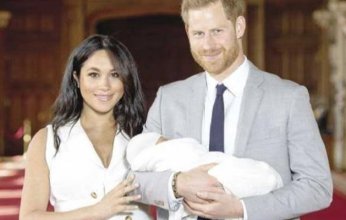 كاتب ملكي يدعي انفصال هاري وميجان في 2022 من اجل علامتهم التجارية