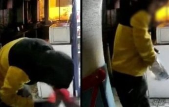 بالفيديو.. لص تركي يقبل علم بلاده قبل سرقة أحدى المحالات