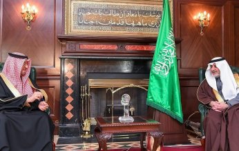أمير تبوك يلتقي سفير البحرين لدى السعودية.. بمناسبة انتهاء فترة عمله