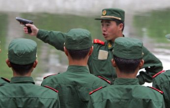 باستخدام الذكاء الاصطناعي.. علماء صينيون يبتكرون مدفع كهرومغناطيسي بحجم مسدس!