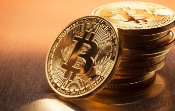 تراجع كبير في تعاملات بيتكوين.. والعملة المشفرة تسجل ادنى مستوياتها